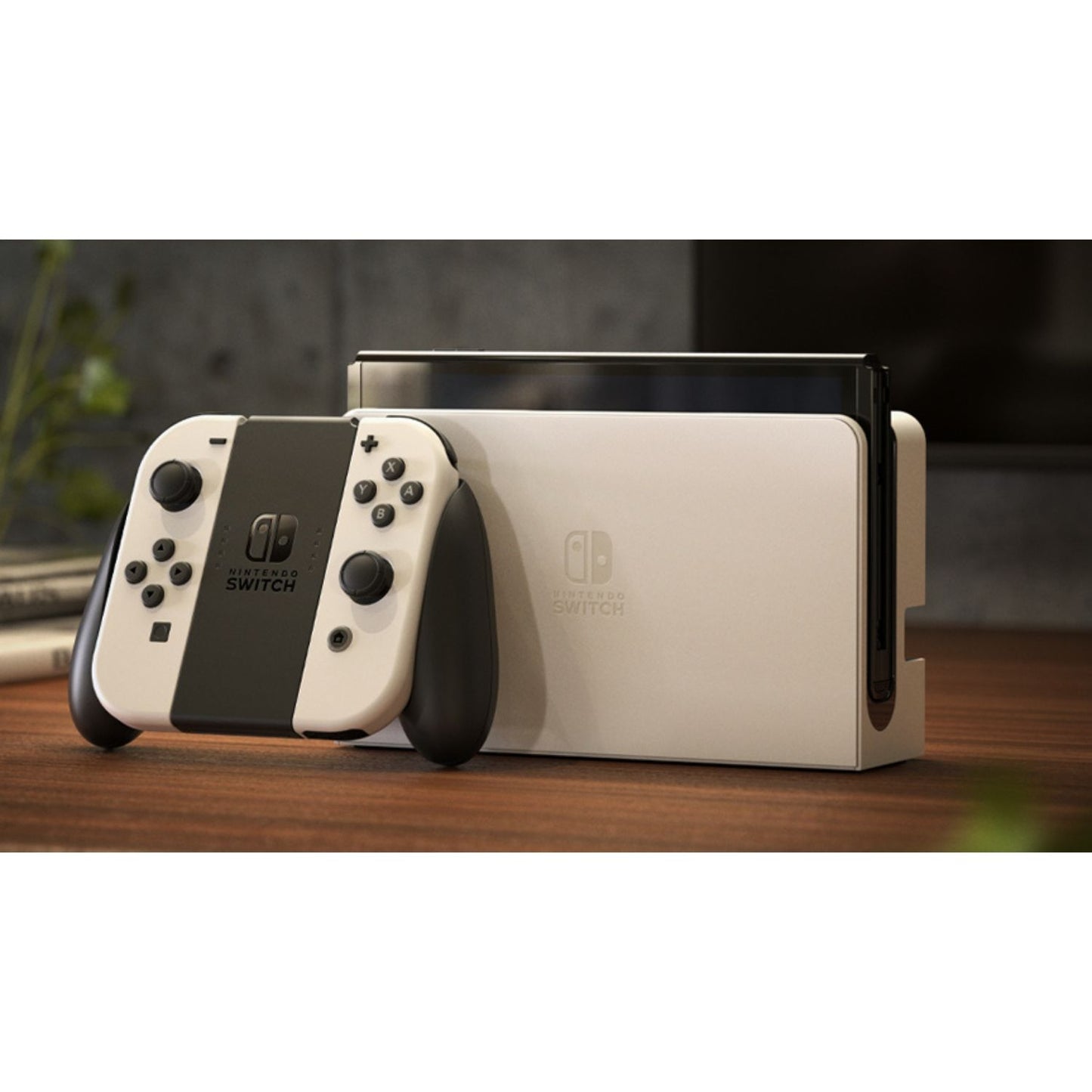 Nintendo Switch OLED + videogioco Mario Kart 8 Deluxe preinstallato, 64 GB Touch screen Wi-Fi Nero, Bianco